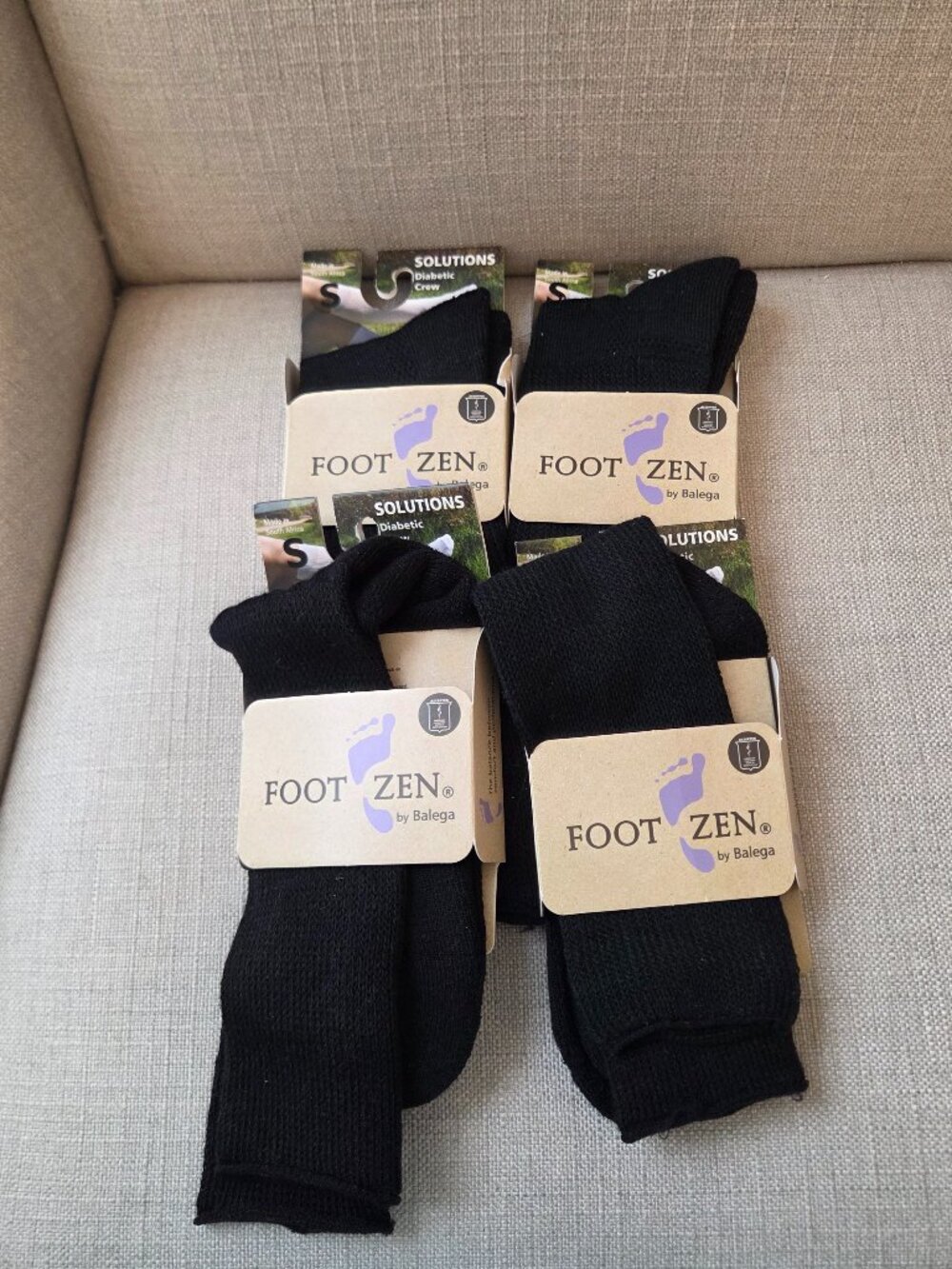 Balega Foot Zen Diabetic Crew Sock Size S Unisex Black Lot Of 4 Pairs NEW
